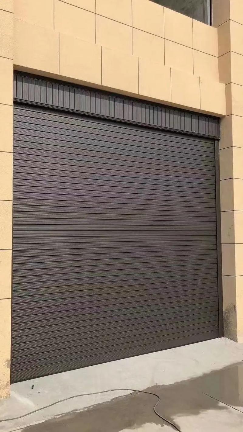 電動卷簾門 選購、安裝與性能全解析
